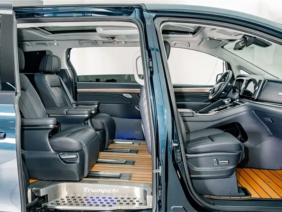 GAC Motor Trumpchi M8 2022 — фото 19