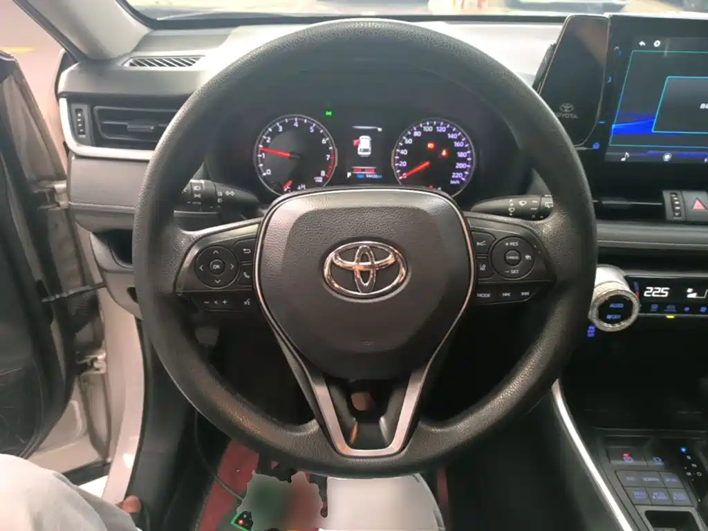 Toyota Wildlander 2021 — фото 11