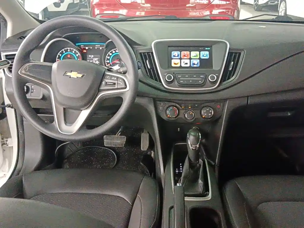 Chevrolet Cavalier 2019 — фото 10