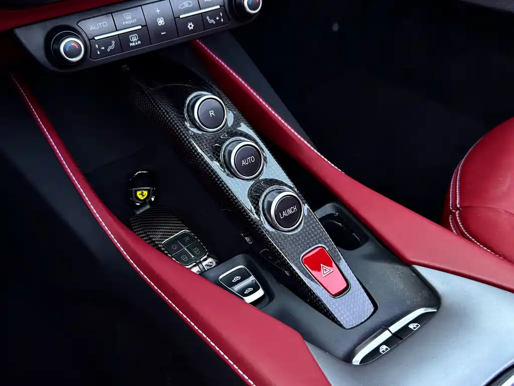 Ferrari Portofino 2019 — фото 15
