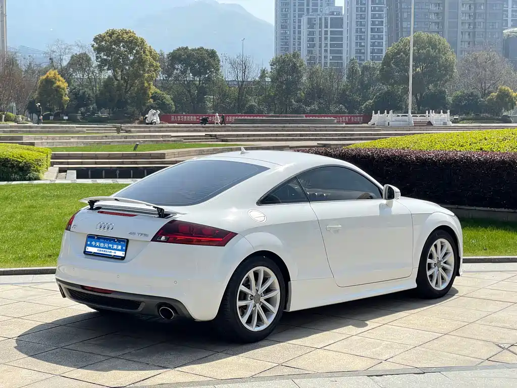 Audi TT 2014 — фото 15