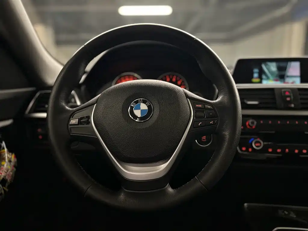 BMW 3 Series GT 2018 — фото 23
