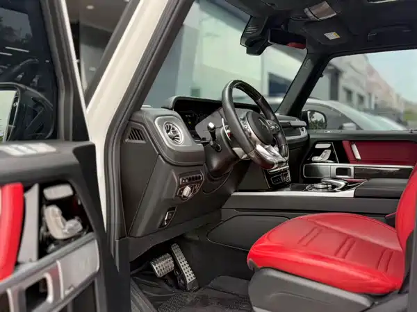 Mercedes-Benz G-Class 2023