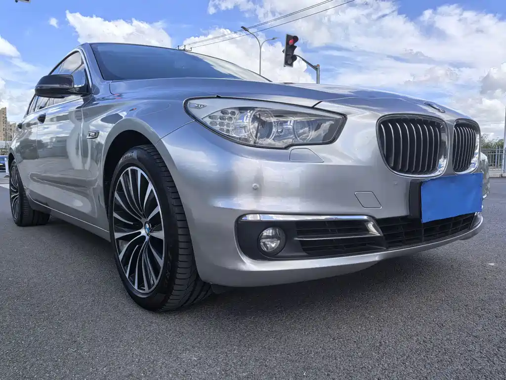 BMW 5 Series GT 2013 — фото 3