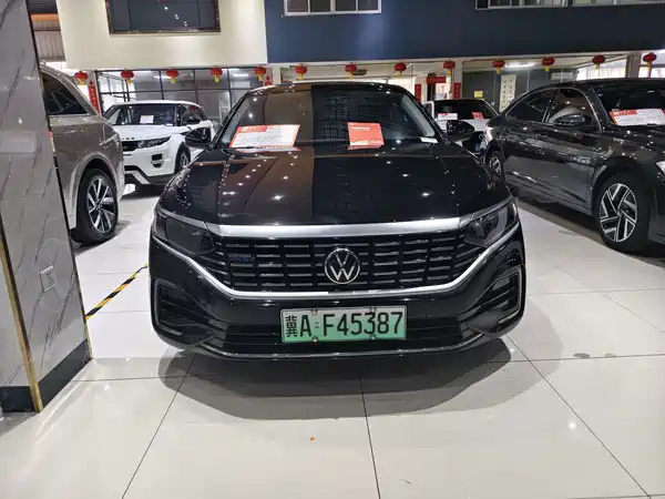 Volkswagen Passat Plug-In Hybrid 2022
