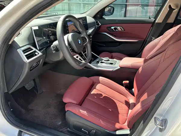 BMW 3 Series 2025