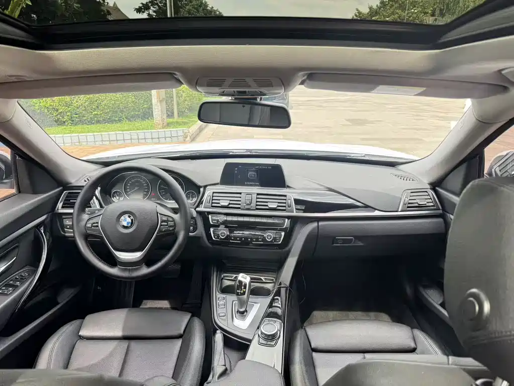 BMW 3 Series GT 2019 — фото 10