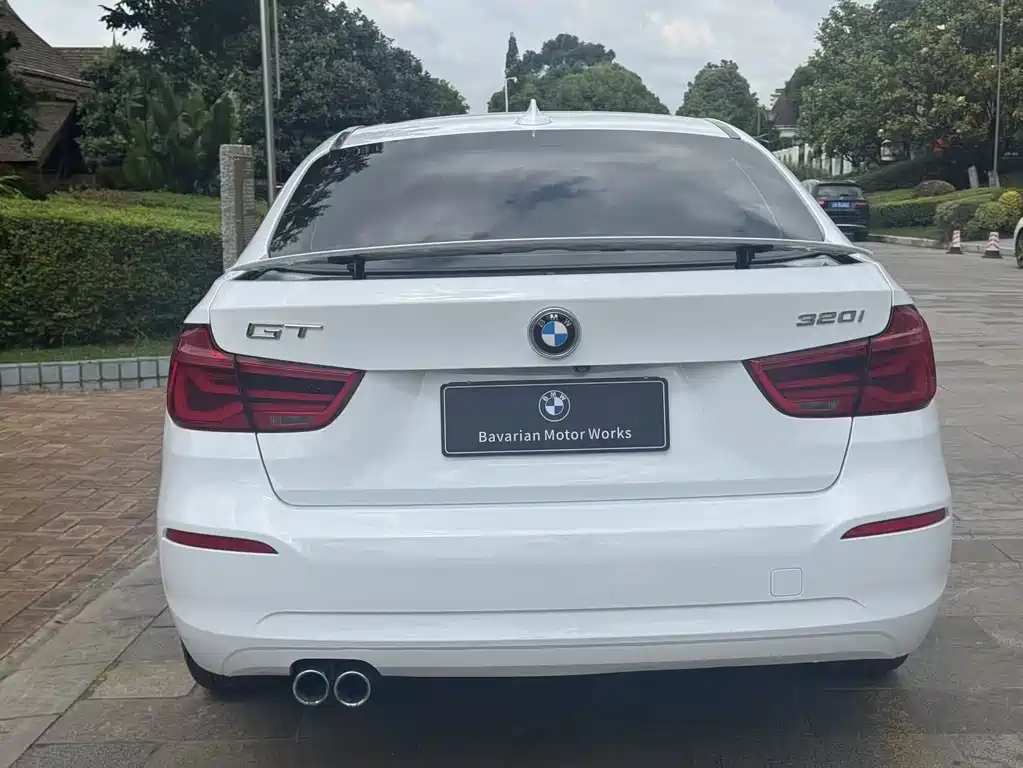 BMW 3 Series GT 2019 — фото 17