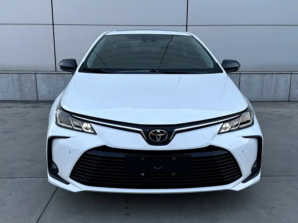 Toyota Corolla 2022 — фото 2