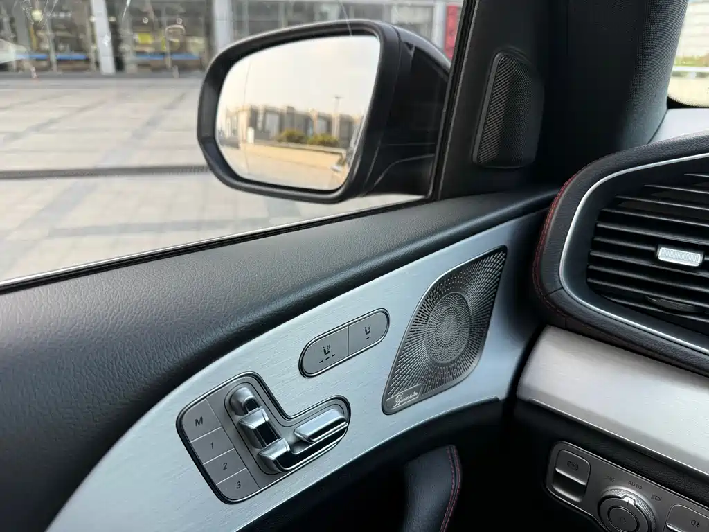 Mercedes-Benz GLE AMG 2023 — фото 11