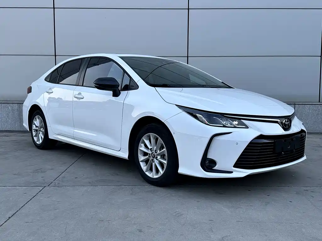 Toyota Corolla 2022 — фото 3
