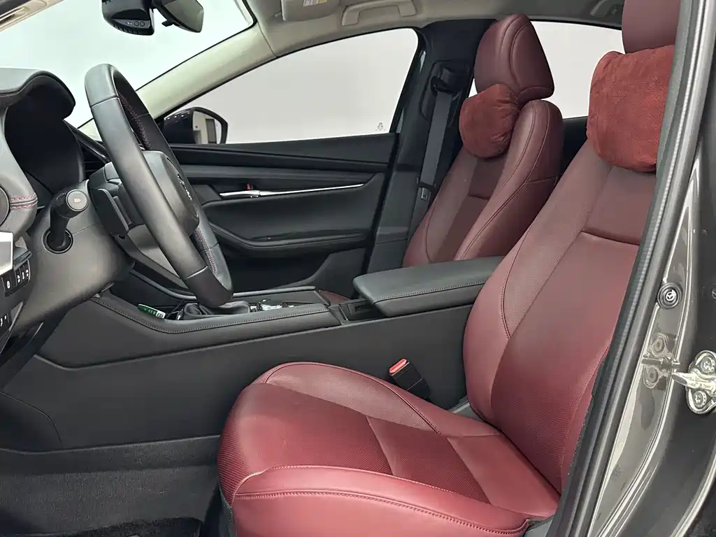 Mazda 3 Axela 2023