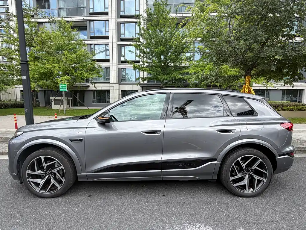 Audi Q6L E-Tron 2025 — фото 4