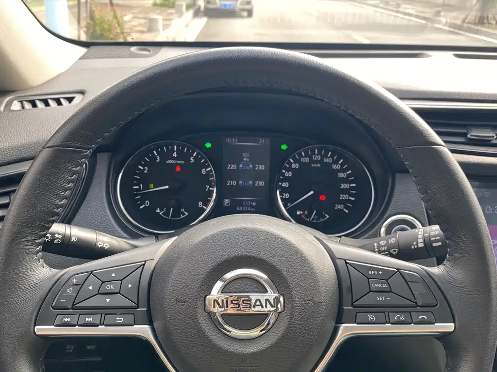Nissan X-Trail 2018 — фото 10