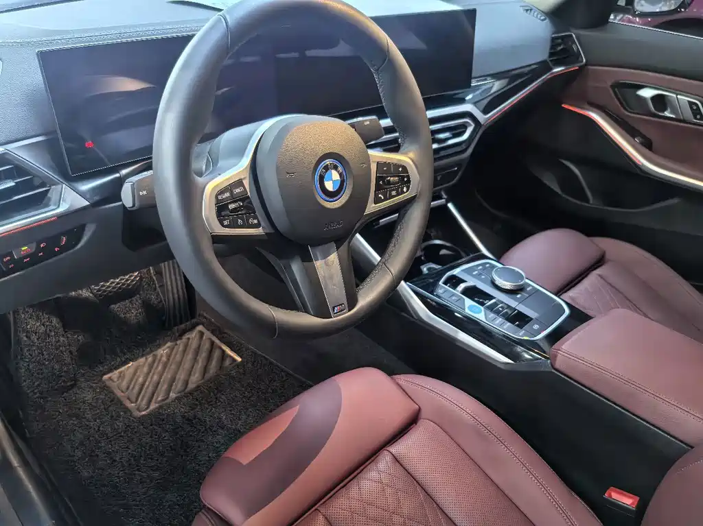 BMW i3 2024 — фото 4