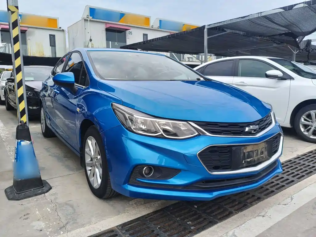 Chevrolet Cruze 2017 — фото 10