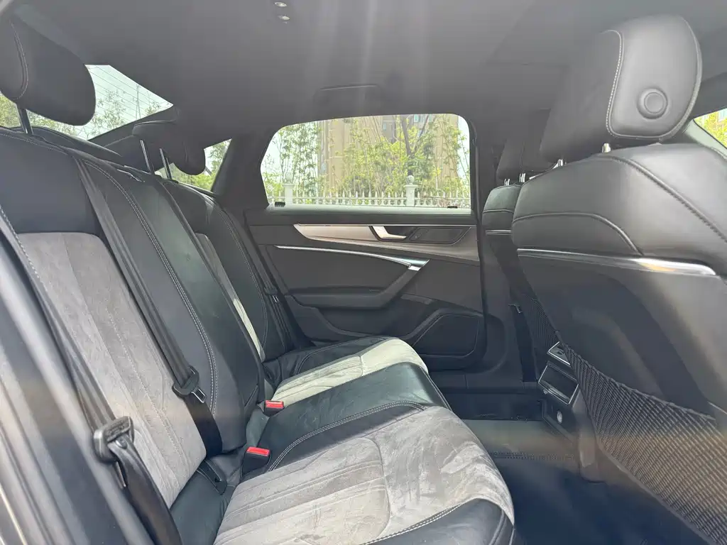 Audi A6L 2020