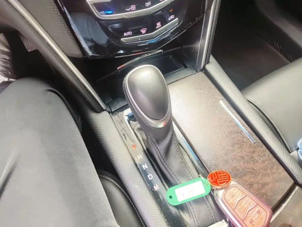 Cadillac XTS 2019 — фото 14