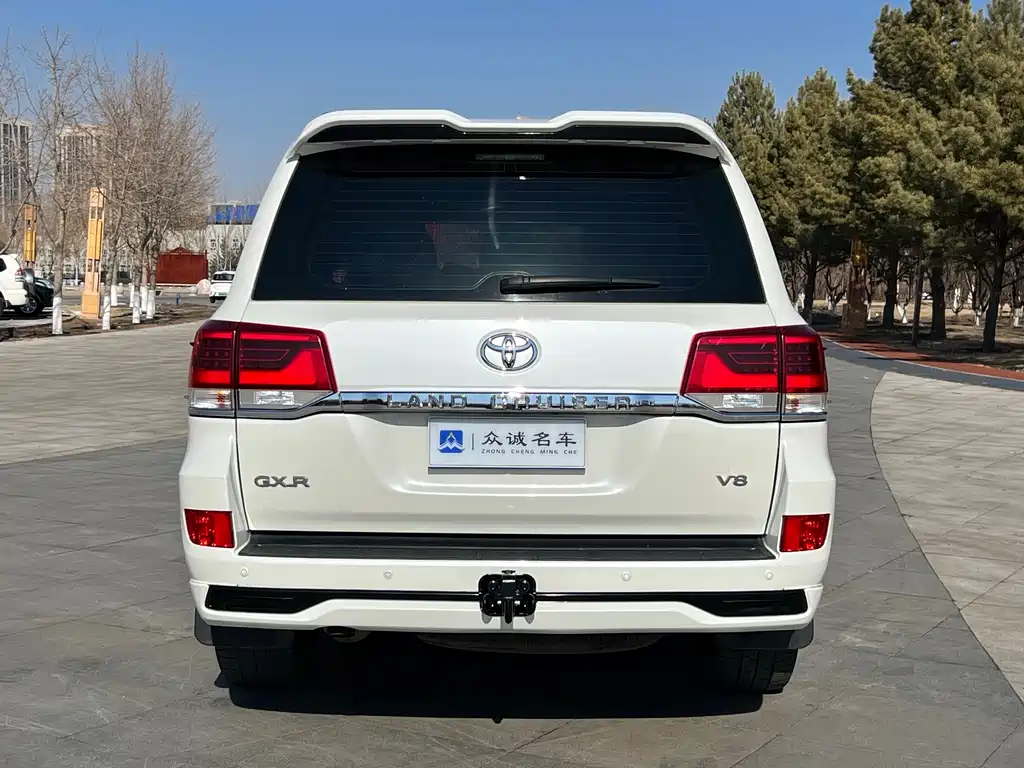 Toyota Land Cruiser 2018 — фото 7