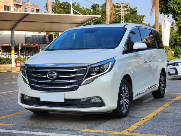 GAC Trumpchi M8 2018