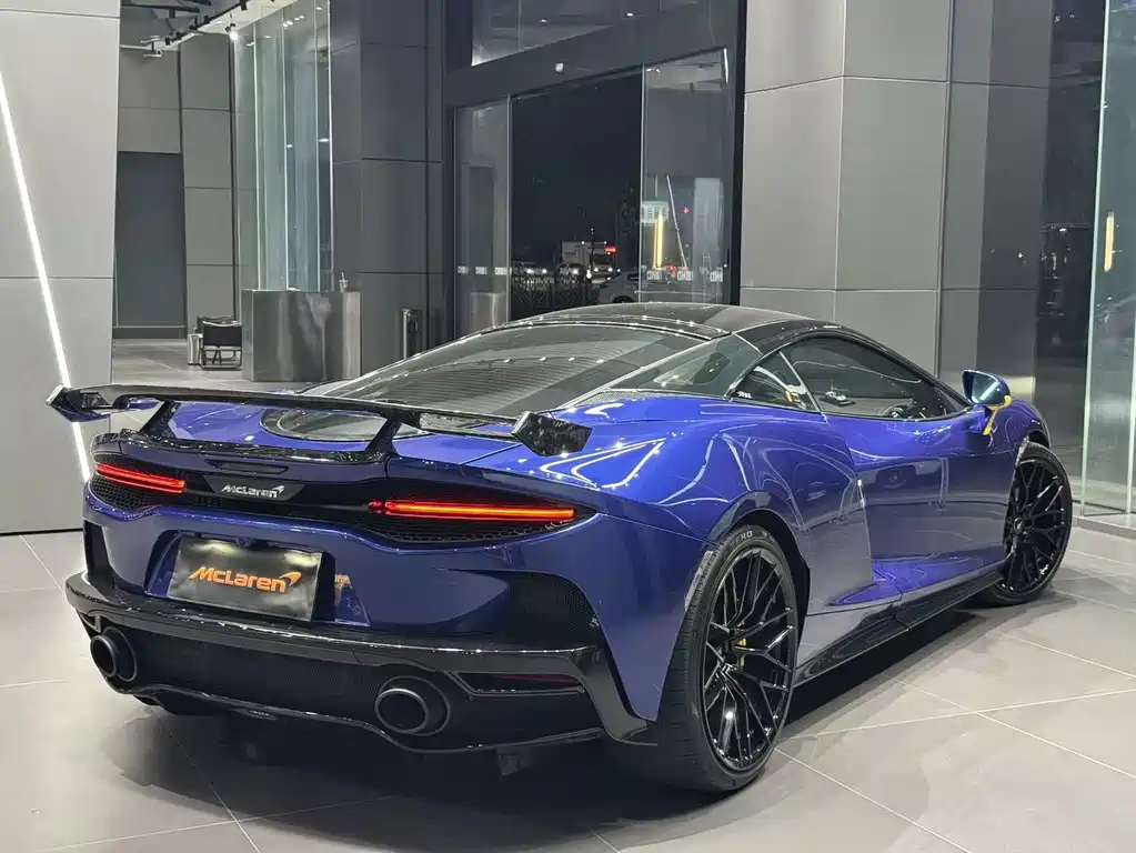 McLaren GT 2022 — фото 10