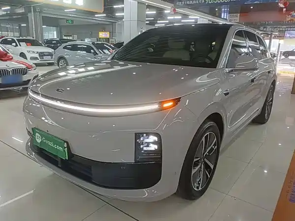 Li Auto L6 2024