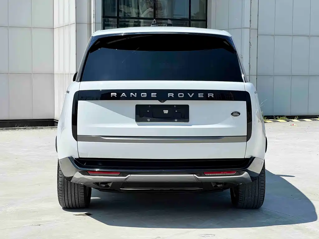 Land Rover Range Rover 2023 — фото 8