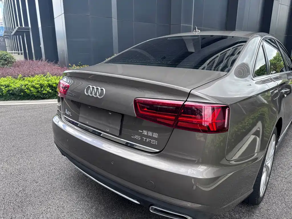 Audi A6L 2018 — фото 19