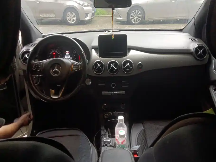 Mercedes-Benz B-Class 2015 — фото 12