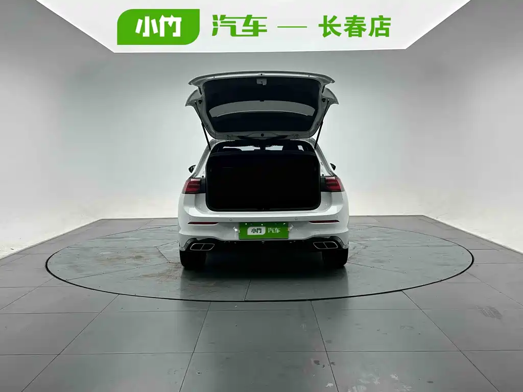 Volkswagen Golf 2023