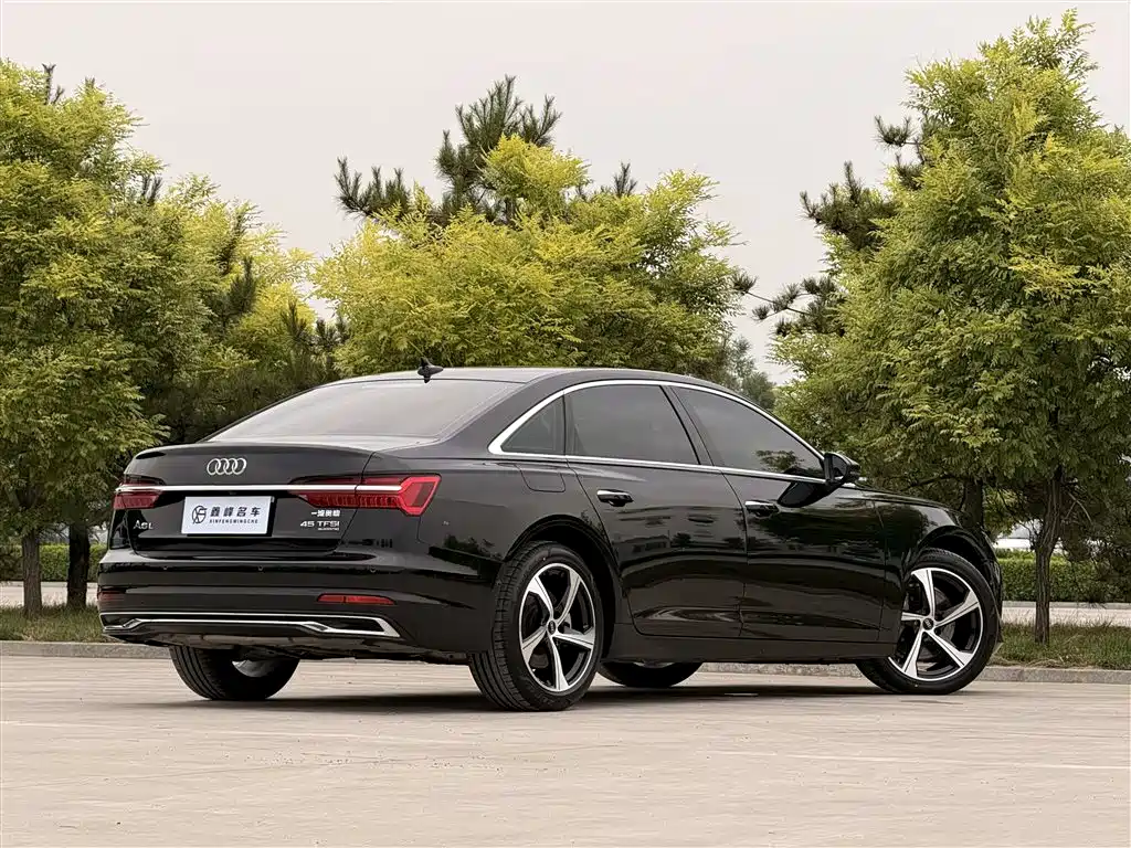 Audi A6L 2024 — фото 30