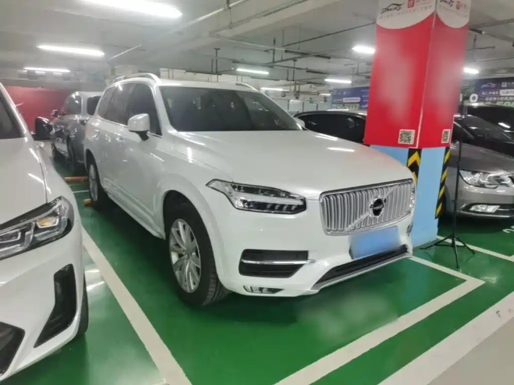 Volvo XC90 2018 — фото 4