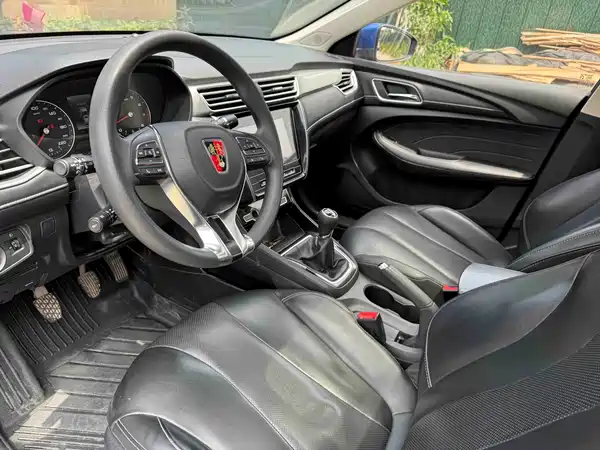 Roewe i5 2019