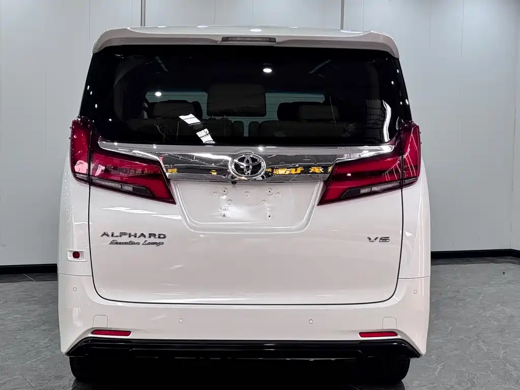 Toyota Alphard 2018 — фото 8