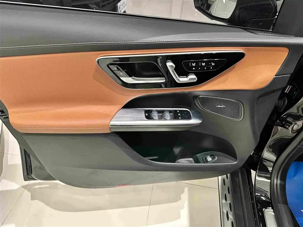 Mercedes-Benz GLC 2024