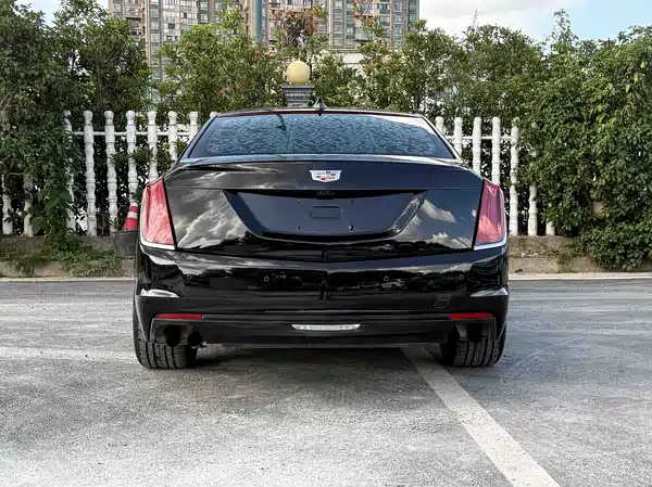 Cadillac CT6 2017