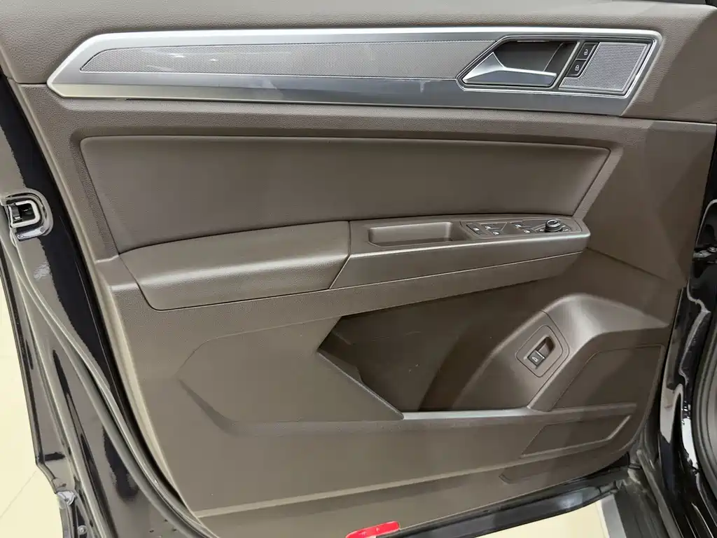 Volkswagen Teramont 2019 — фото 10