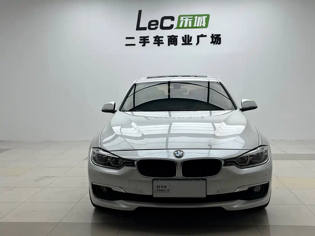 BMW 3 Series 2016 — фото 1