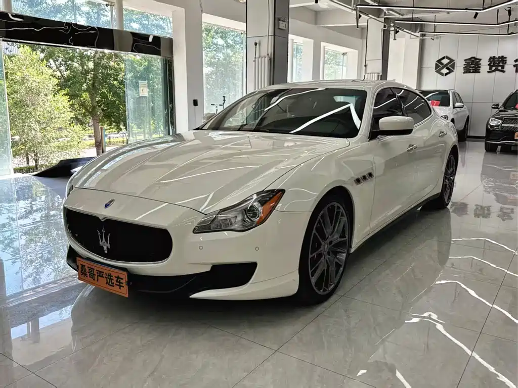 Maserati Quattroporte 2015 — фото 1
