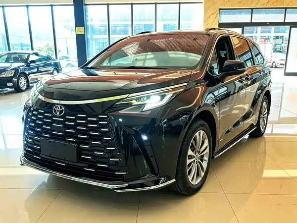 Toyota Granvia 2025