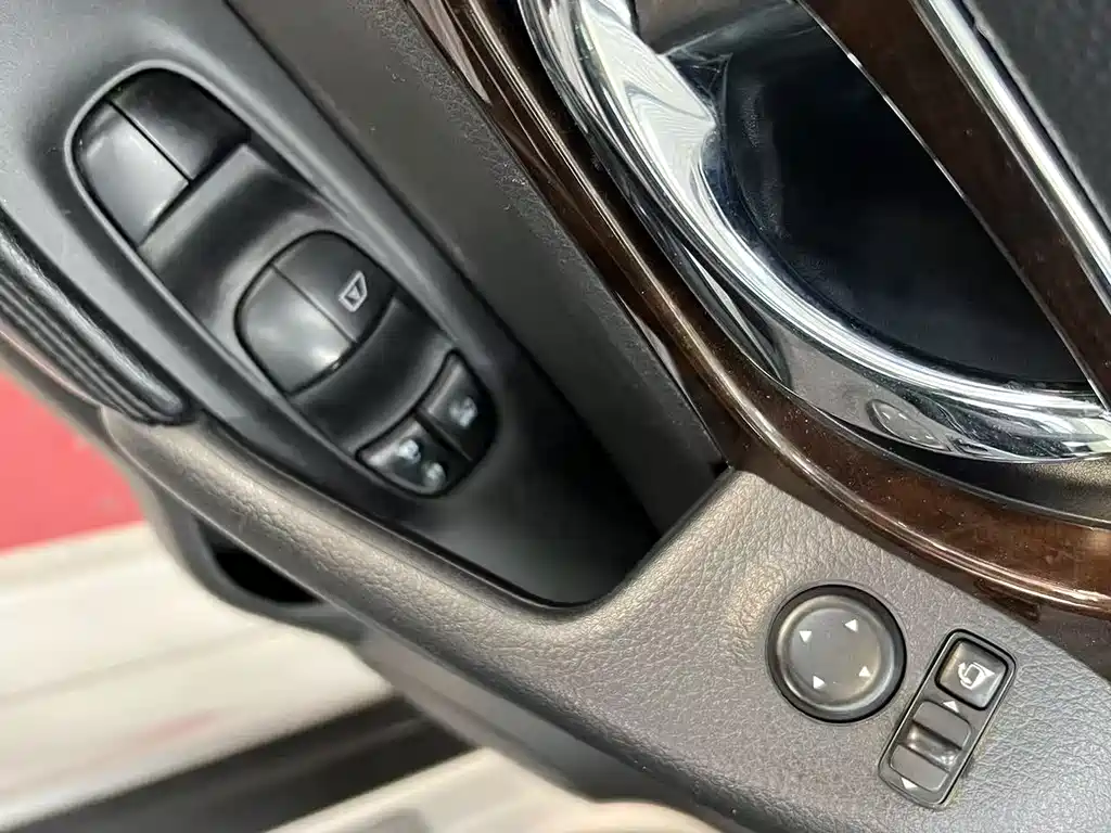 Nissan X-Trail 2017 — фото 11