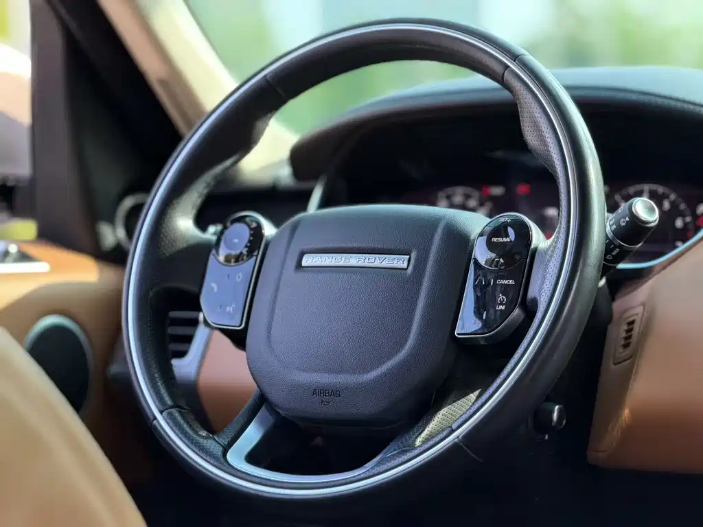 Land Rover Sport 2020 — фото 9