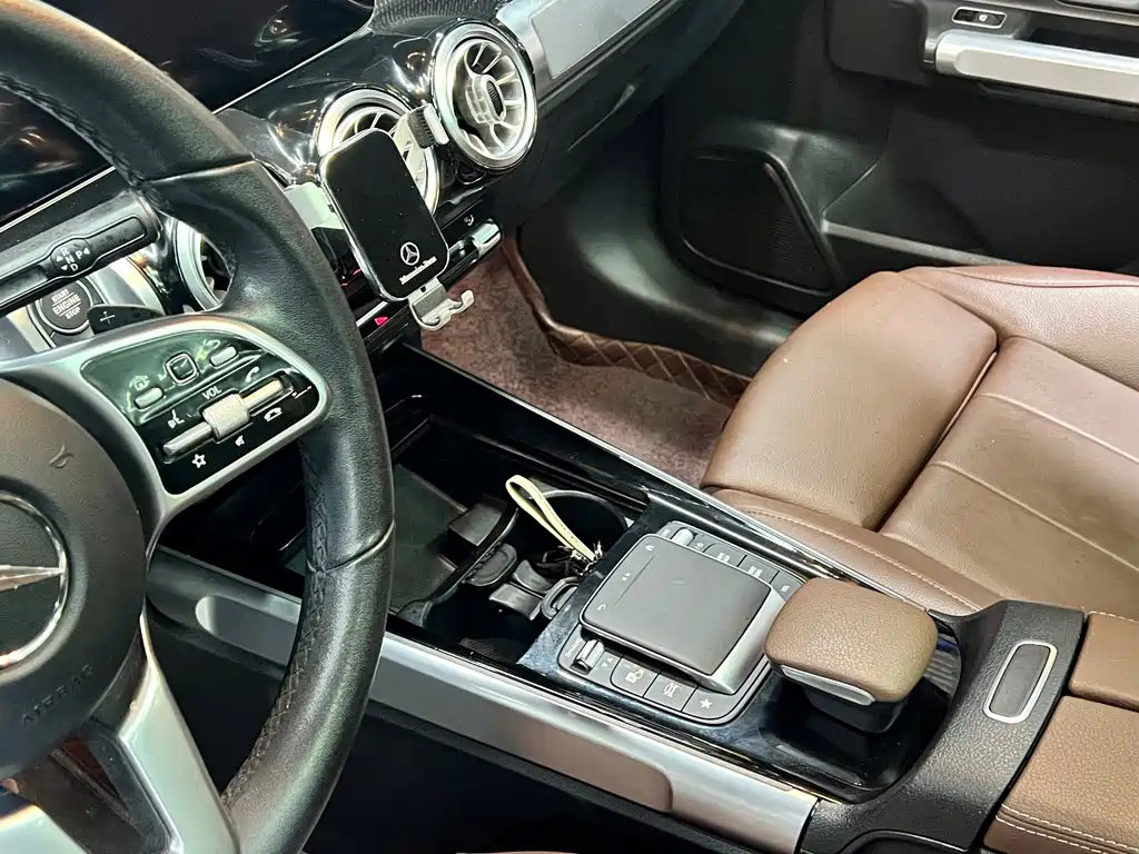 Mercedes-Benz GLB 2020 — фото 20