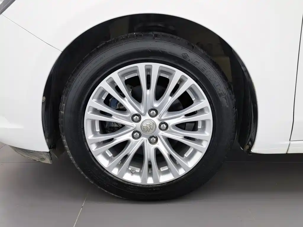 Buick Excelle GT 2015 — фото 17