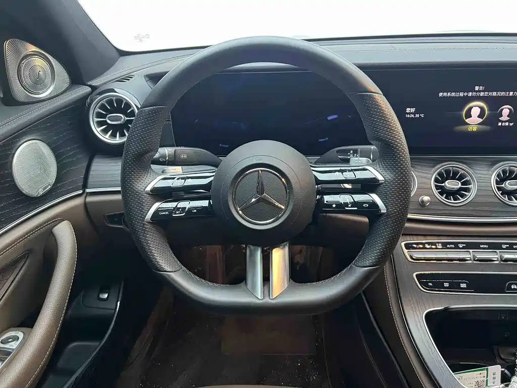 Mercedes-Benz E-Class 2021 — фото 11
