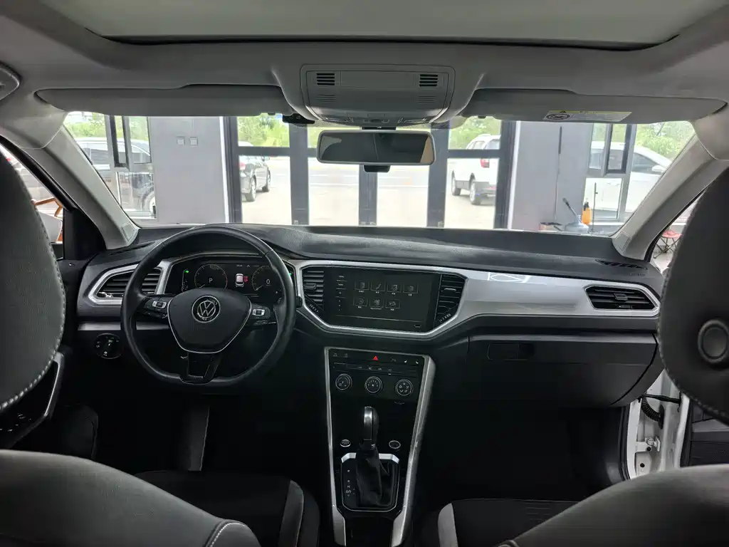 Volkswagen T-Roc 2022 — фото 11