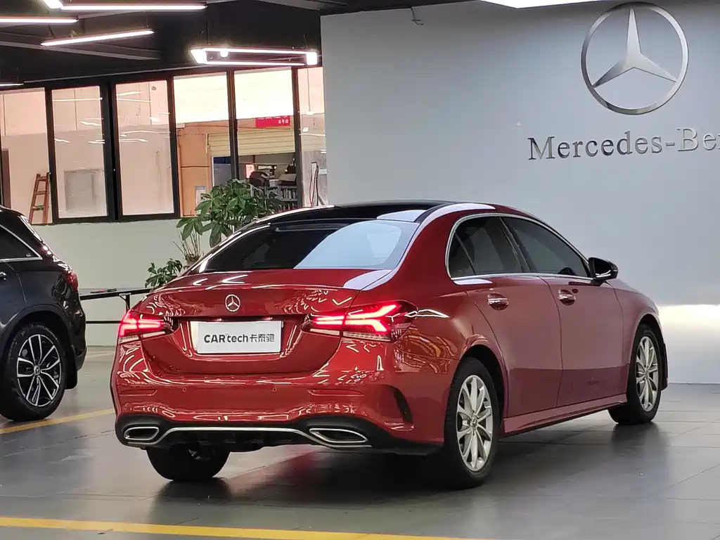 Mercedes-Benz A-Class 2019 — фото 6