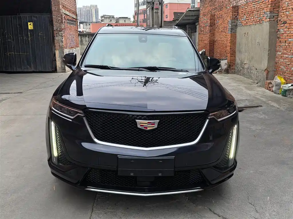 Cadillac XT6 2021 — фото 2