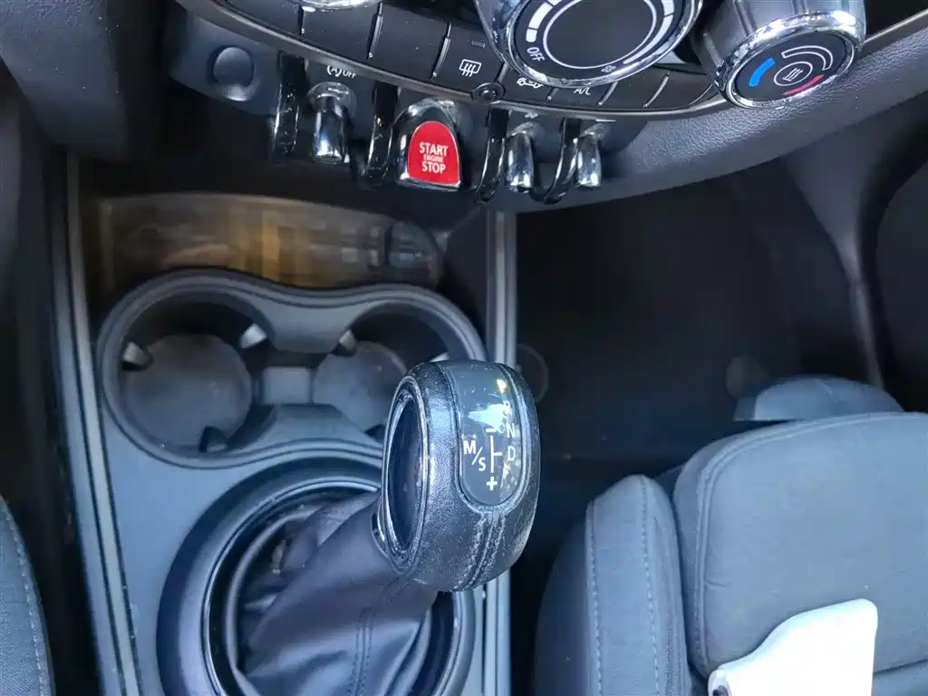 MINI Countryman 2019 — фото 14