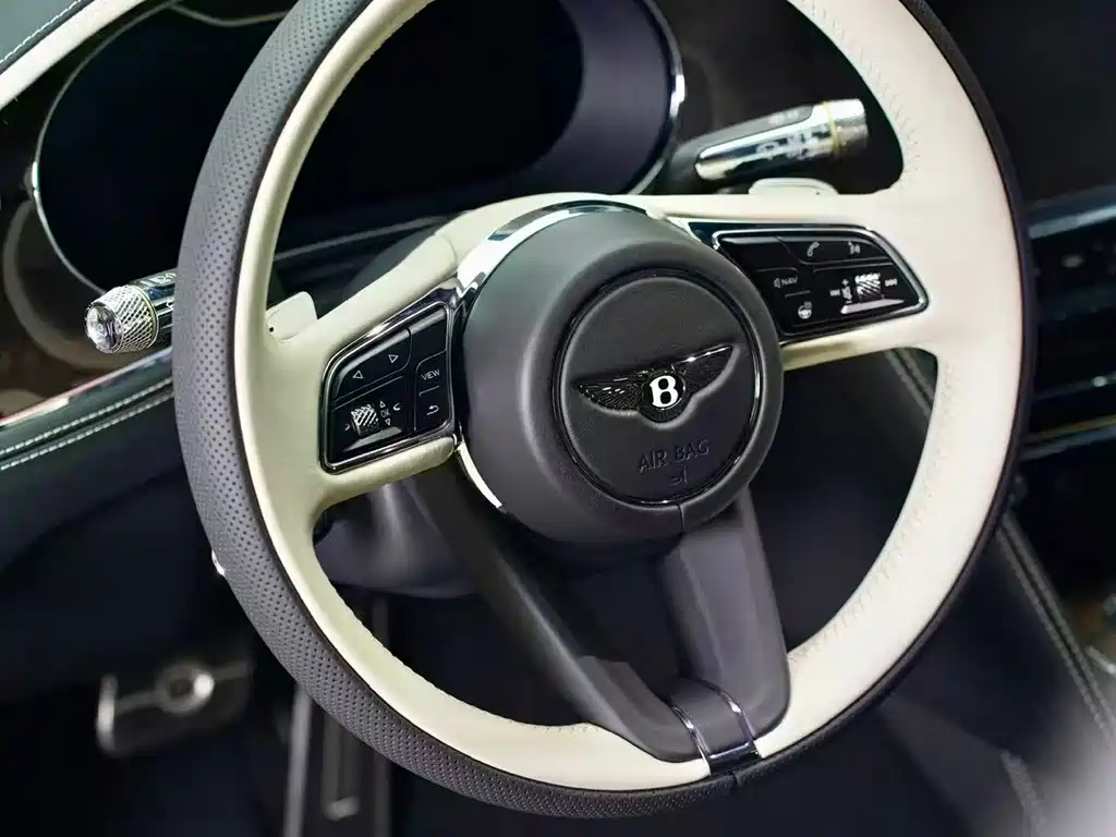 Bentley Flying Spur PHEV 2022 — фото 7